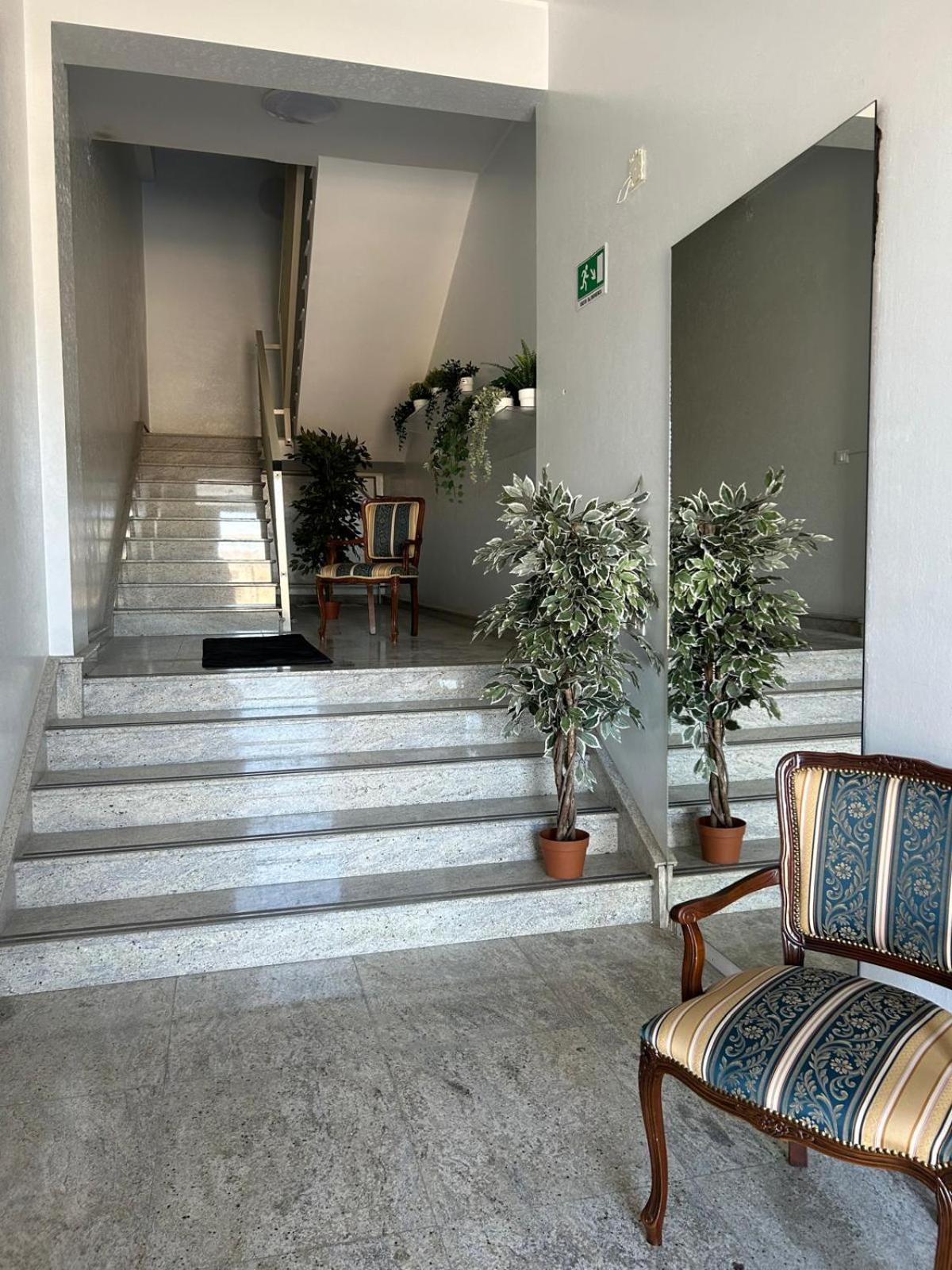 Affittacamere Mani - Camere Con Bagno Privato Гела Экстерьер фото