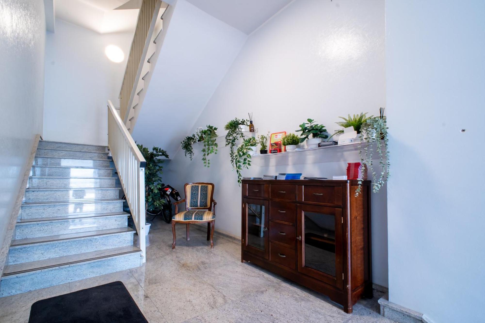 Affittacamere Mani - Camere Con Bagno Privato Гела Экстерьер фото